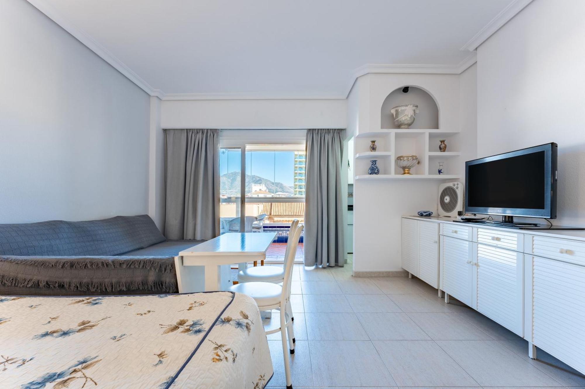 Pyr Studio Apt Partial Seaview Фуэнхирола Экстерьер фото