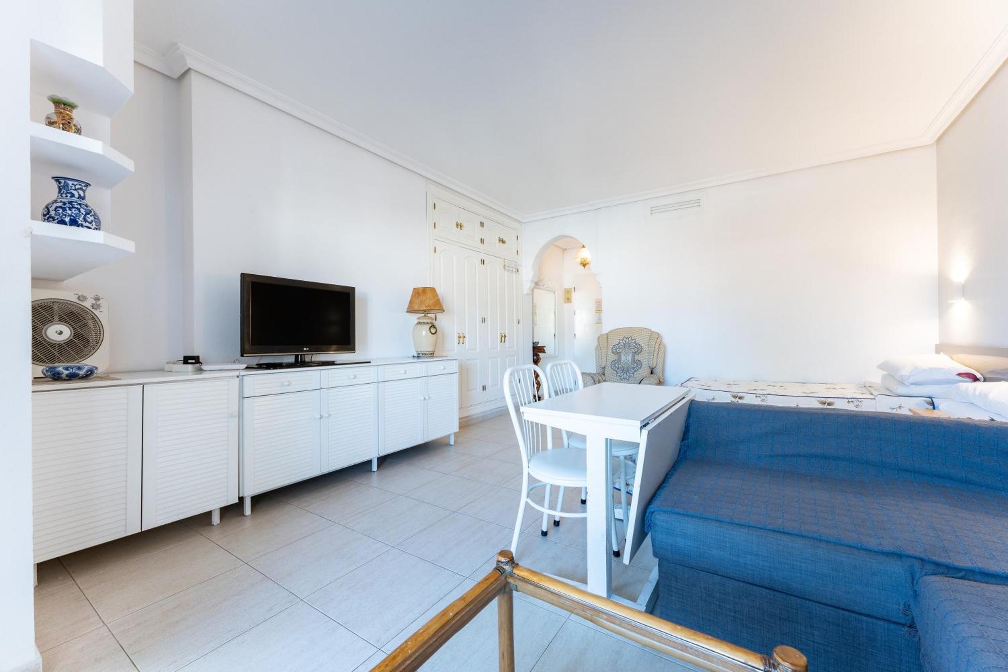 Pyr Studio Apt Partial Seaview Фуэнхирола Экстерьер фото