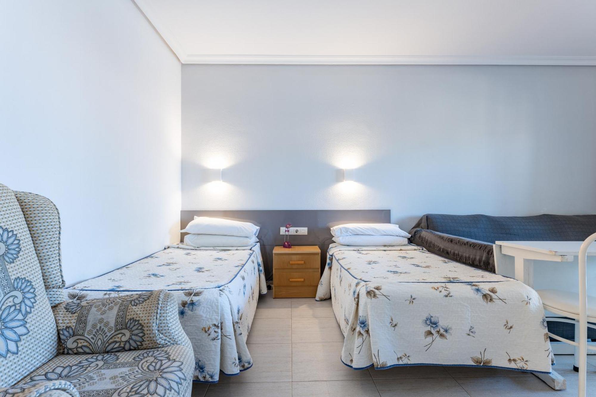 Pyr Studio Apt Partial Seaview Фуэнхирола Экстерьер фото