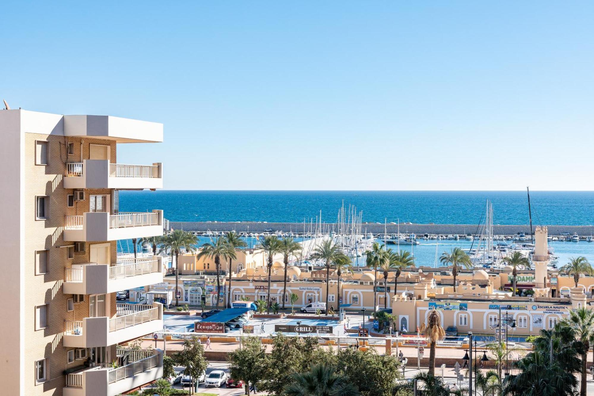 Pyr Studio Apt Partial Seaview Фуэнхирола Экстерьер фото