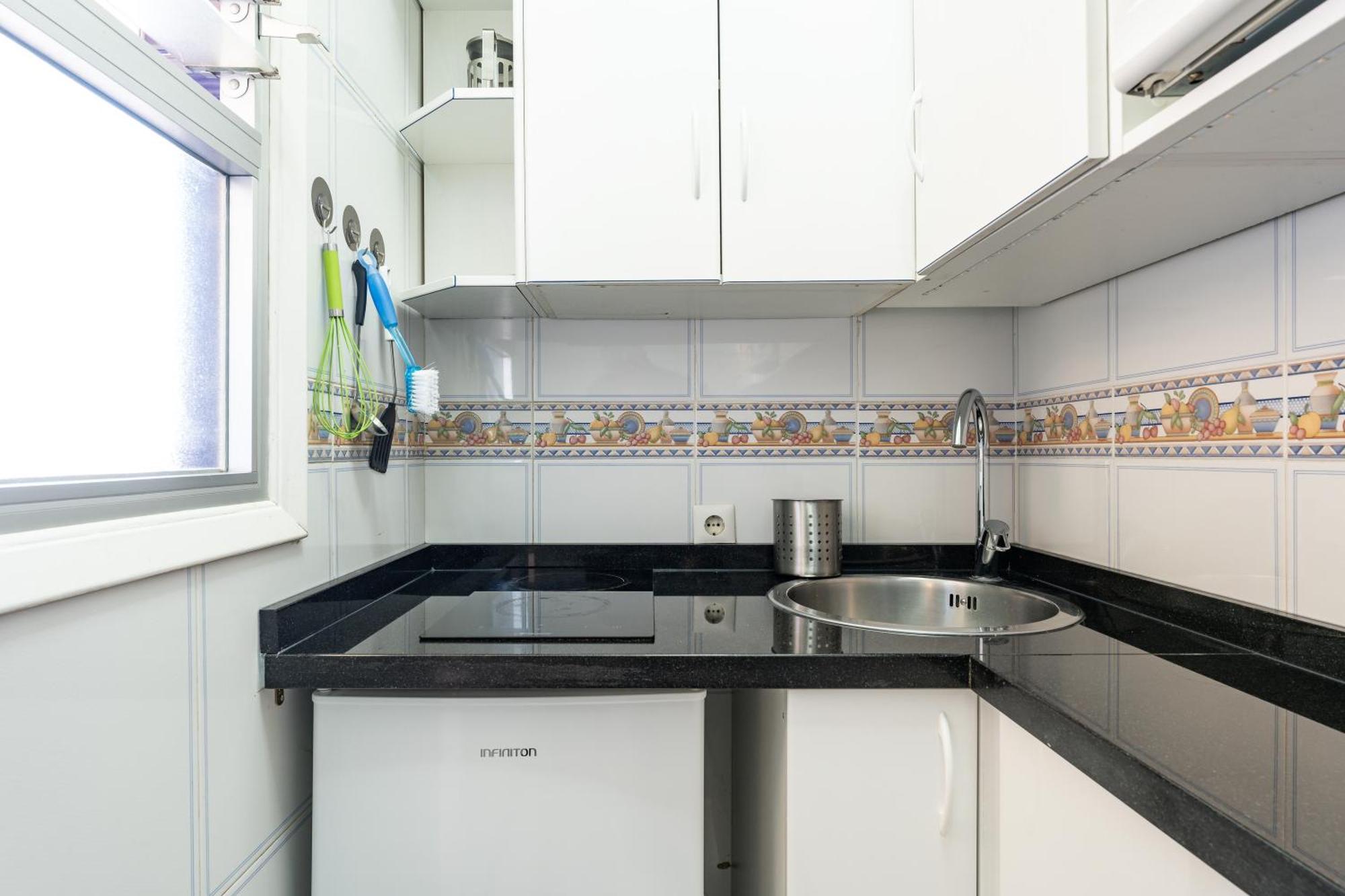 Pyr Studio Apt Partial Seaview Фуэнхирола Экстерьер фото